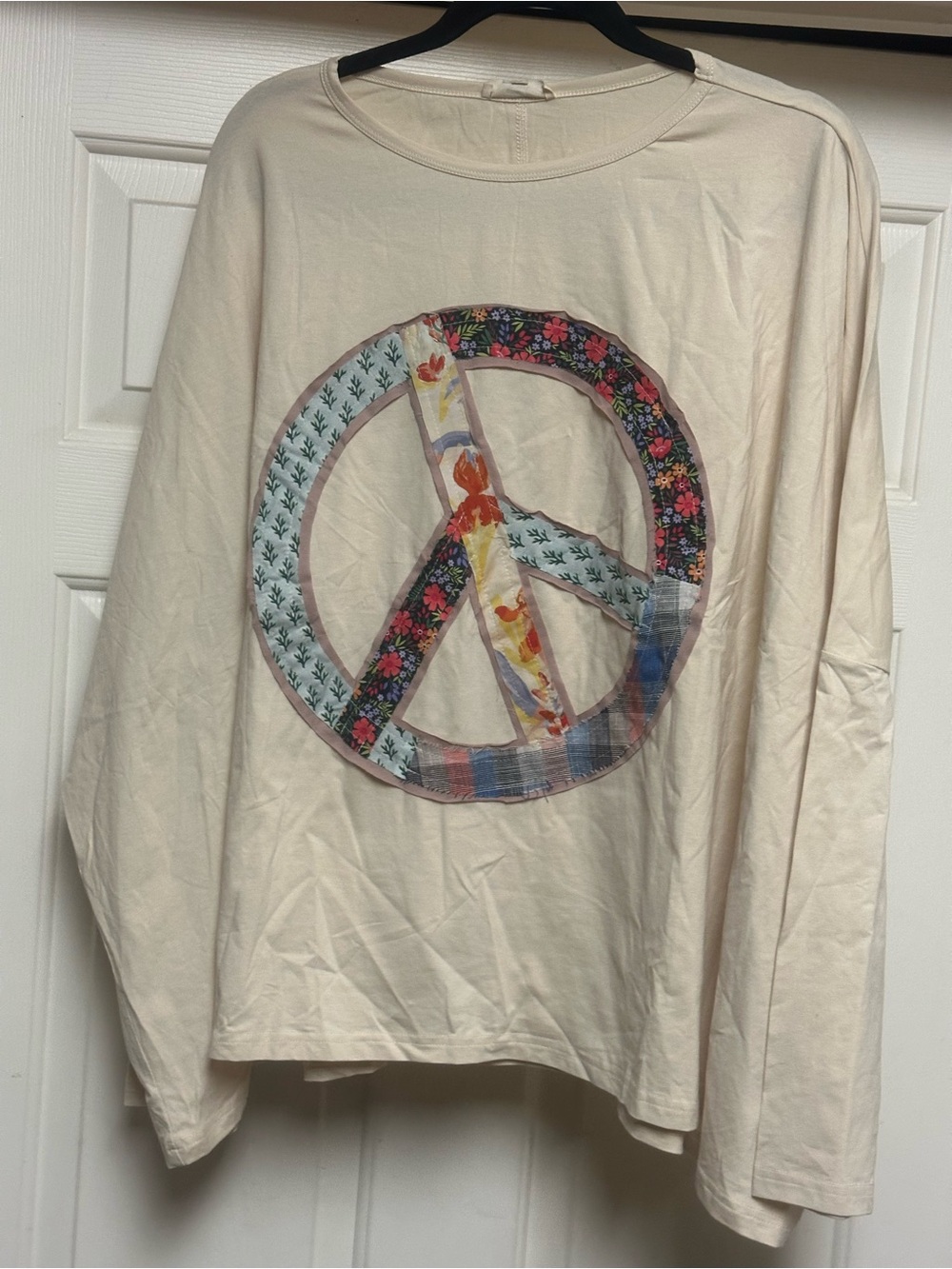 EASEL WHITE  ECRU  NWT  Patch Oversized Top LARGE